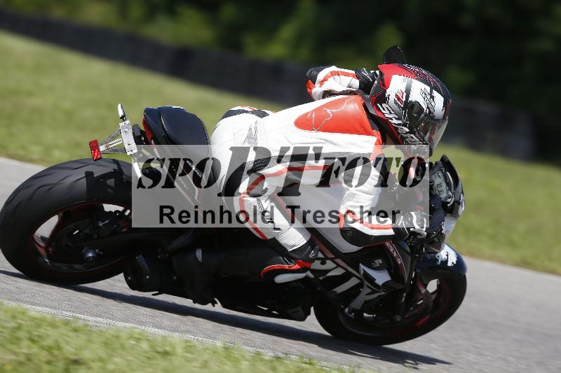 /Archiv-2024/29 12.06.2024 MOTO.CH Track Day ADR/Gruppe blau/64